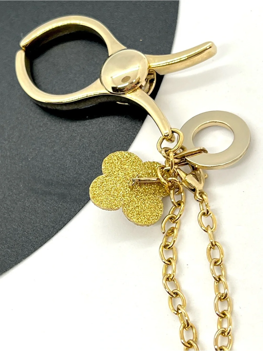 Anteprima Gold Fiori Flower Crystal Glove Holder Bag Charm Keychain Clip